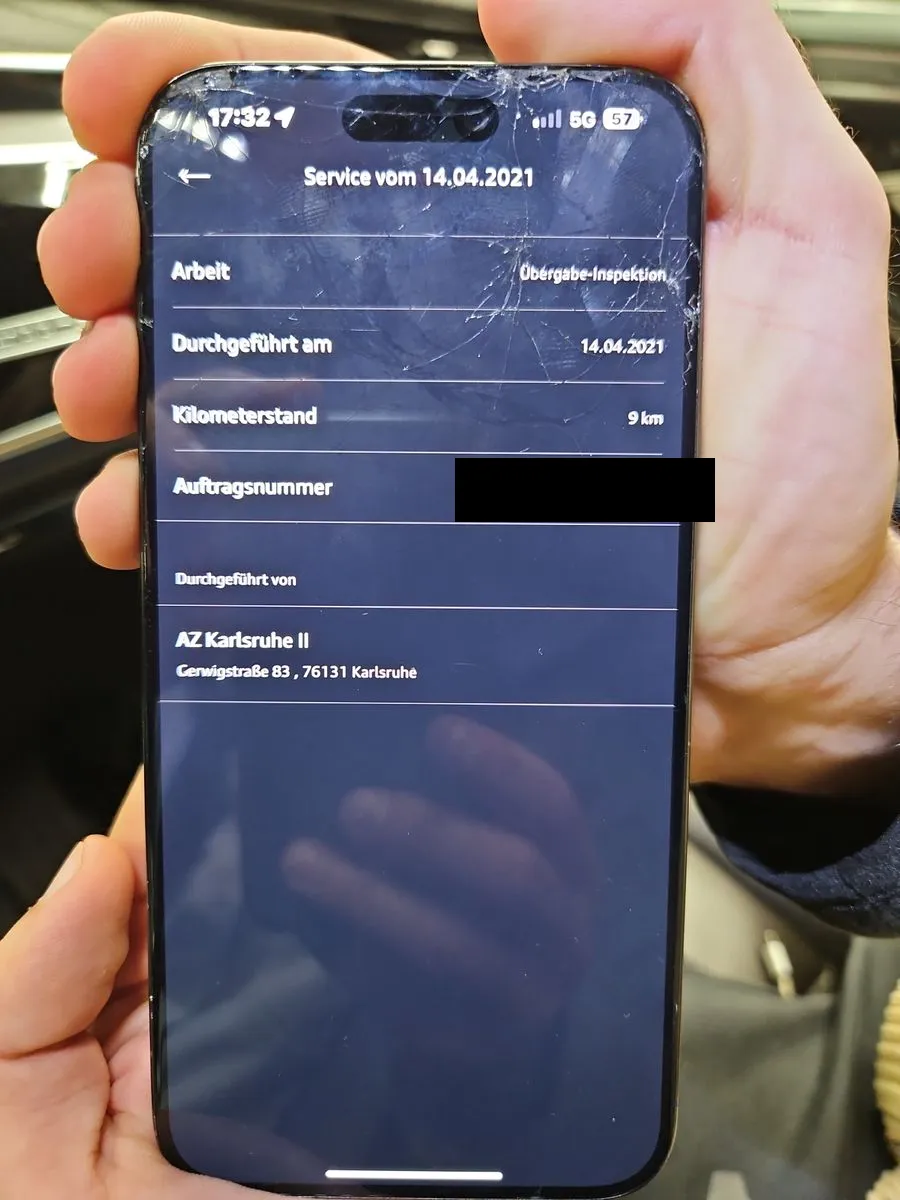 Servicehistorie: Übergabe-Inspektion am 14.04.2021 bei 9 km, Audi Zentrum Karlsruhe