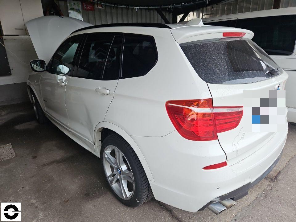 Seitenschaden BMW X3 30d M Sport in Karlsruhe begutachtet