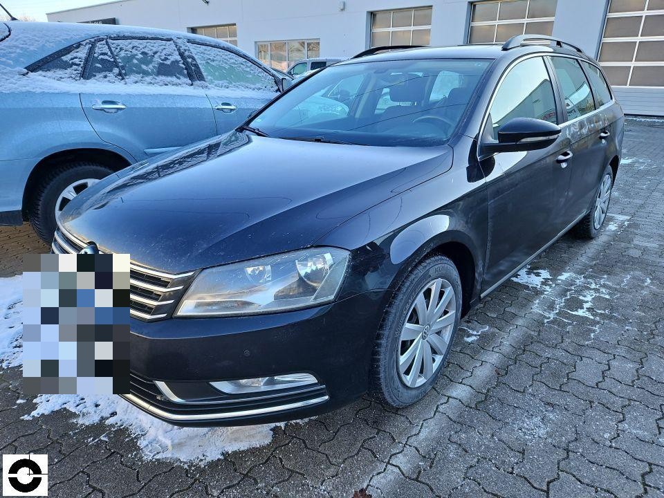 Seitenschaden Volkswagen Passat in Karlsruhe-Durlach