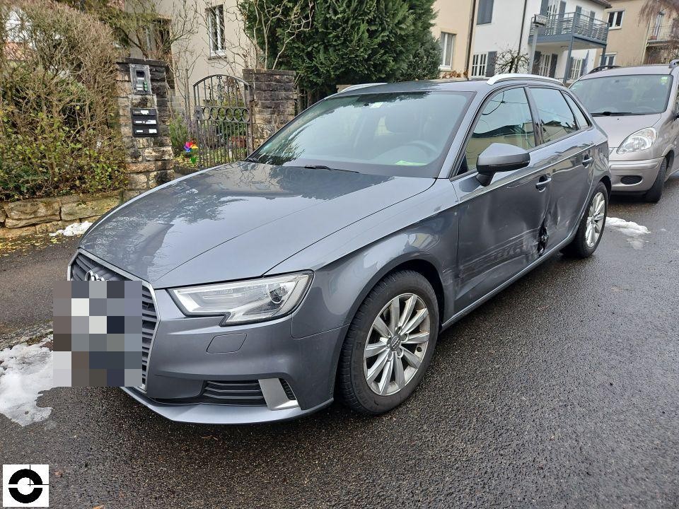 Totalschaden Audi A3 in Stuttgart-Vaihingen nach Unfall