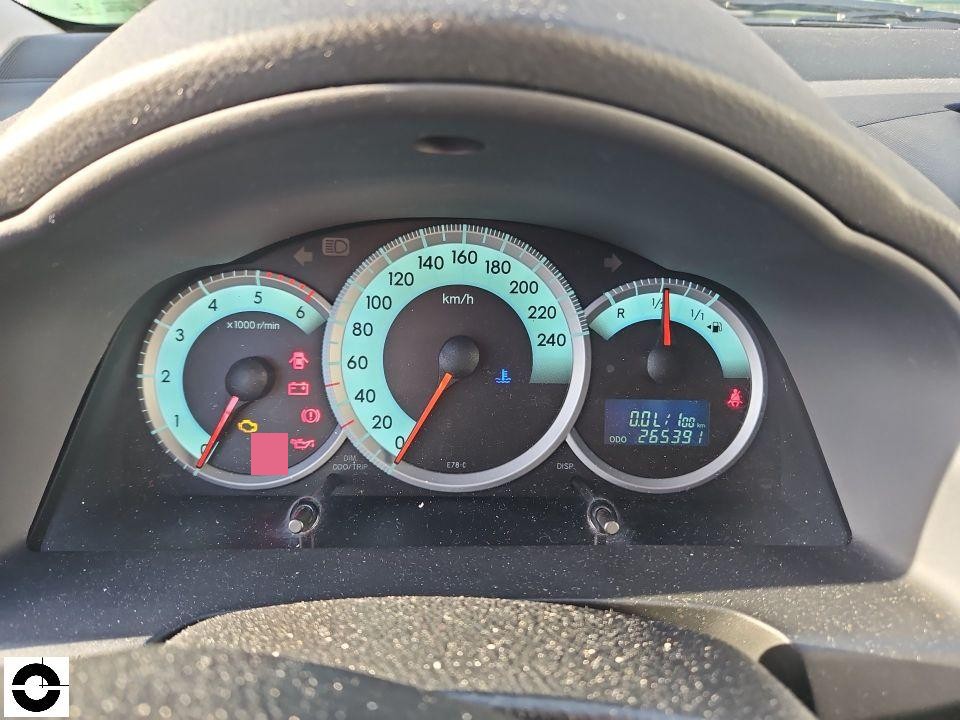 Kombiinstrument mit Kilometerstand 265391 km, Drehzahlmesser, Tachometer und Tankuhr